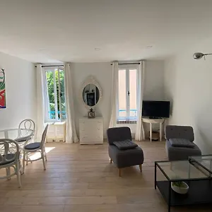 cassis-centre-village.fr-provencehotel.com/