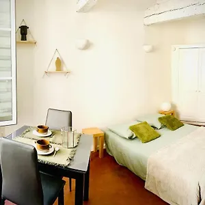 studio-lolivier.aixenprovencehotels.org/